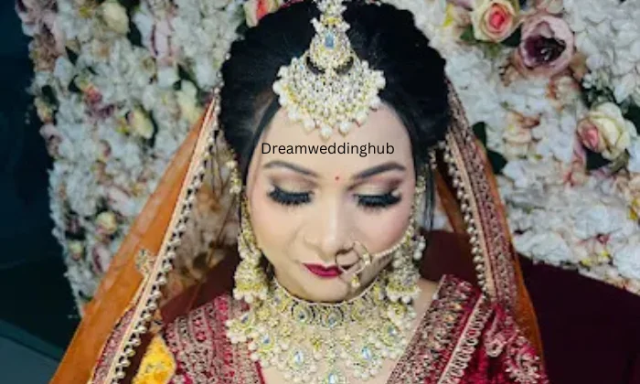 MBR The Luxurious Family Salon